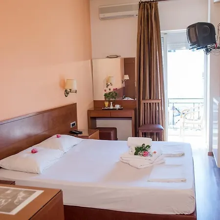 Hotel Irini Spa 3*
